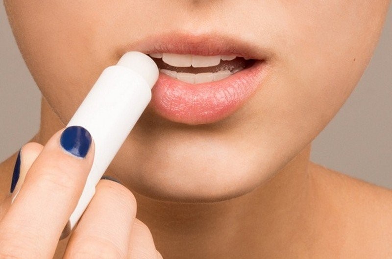 công dụng của son dưỡng môi